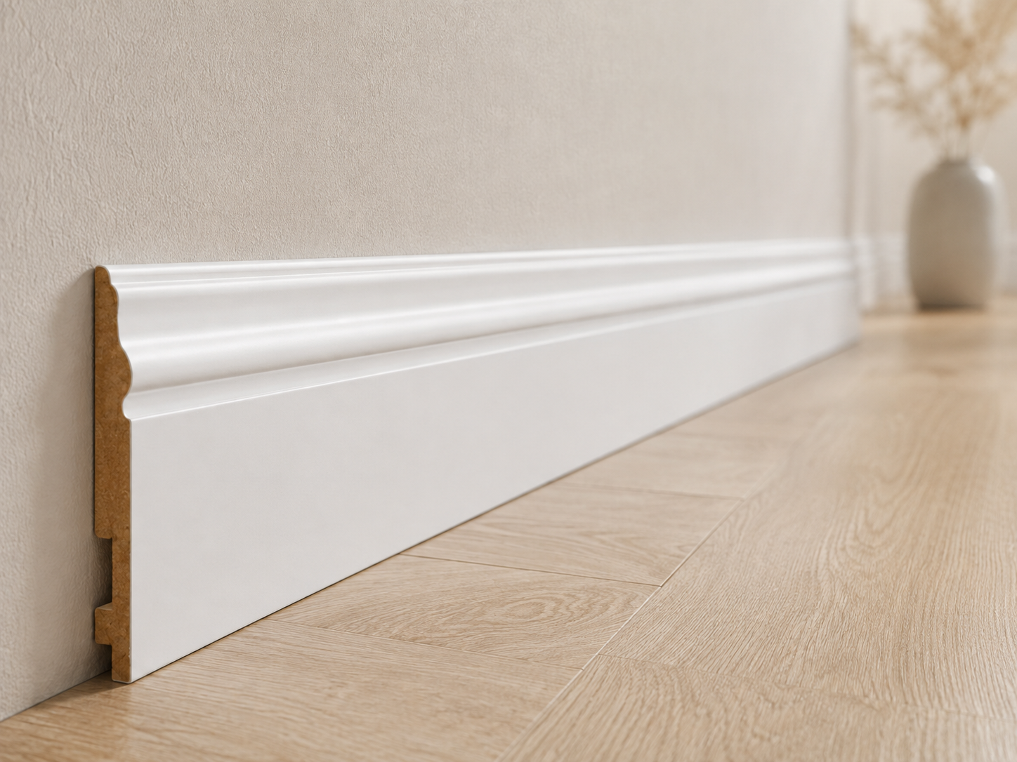 Listwa przypodłogowa Prestige Decor L 15/2 150x19mm biała – profil z dekoracyjną linią frezowania